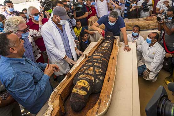 Egipto presenta al mundo 59 sarcófagos con momias intactas de 2,600 años