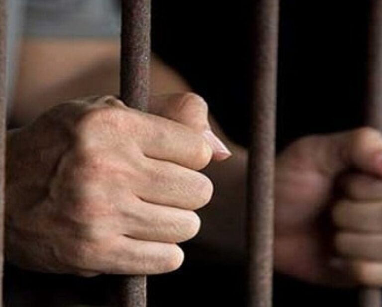 Sentencian a 19 años de cárcel para sujeto por robar un celular